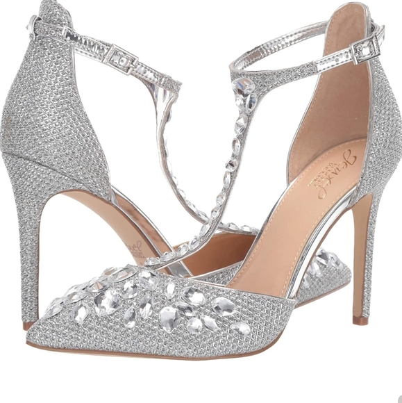 Badgley Mischka Shoes - NWT 5.5 Badgley Mishka Jewel Umay